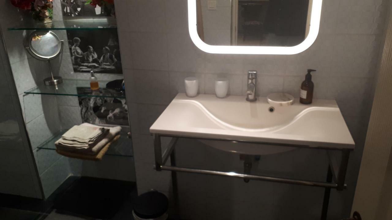 Le Couvent Du Vieux Port Apartment มาร์กเซย ภายนอก รูปภาพ